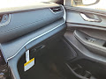 2027 Jeep Grand Cherokee Laredo
